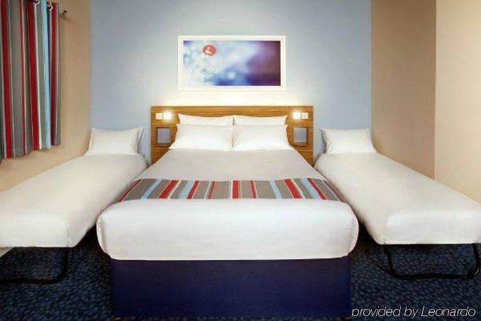 Travelodge Dundee Central Hotel מראה חיצוני תמונה
